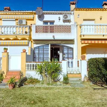 Triangulo By Interhome * Empuriabrava